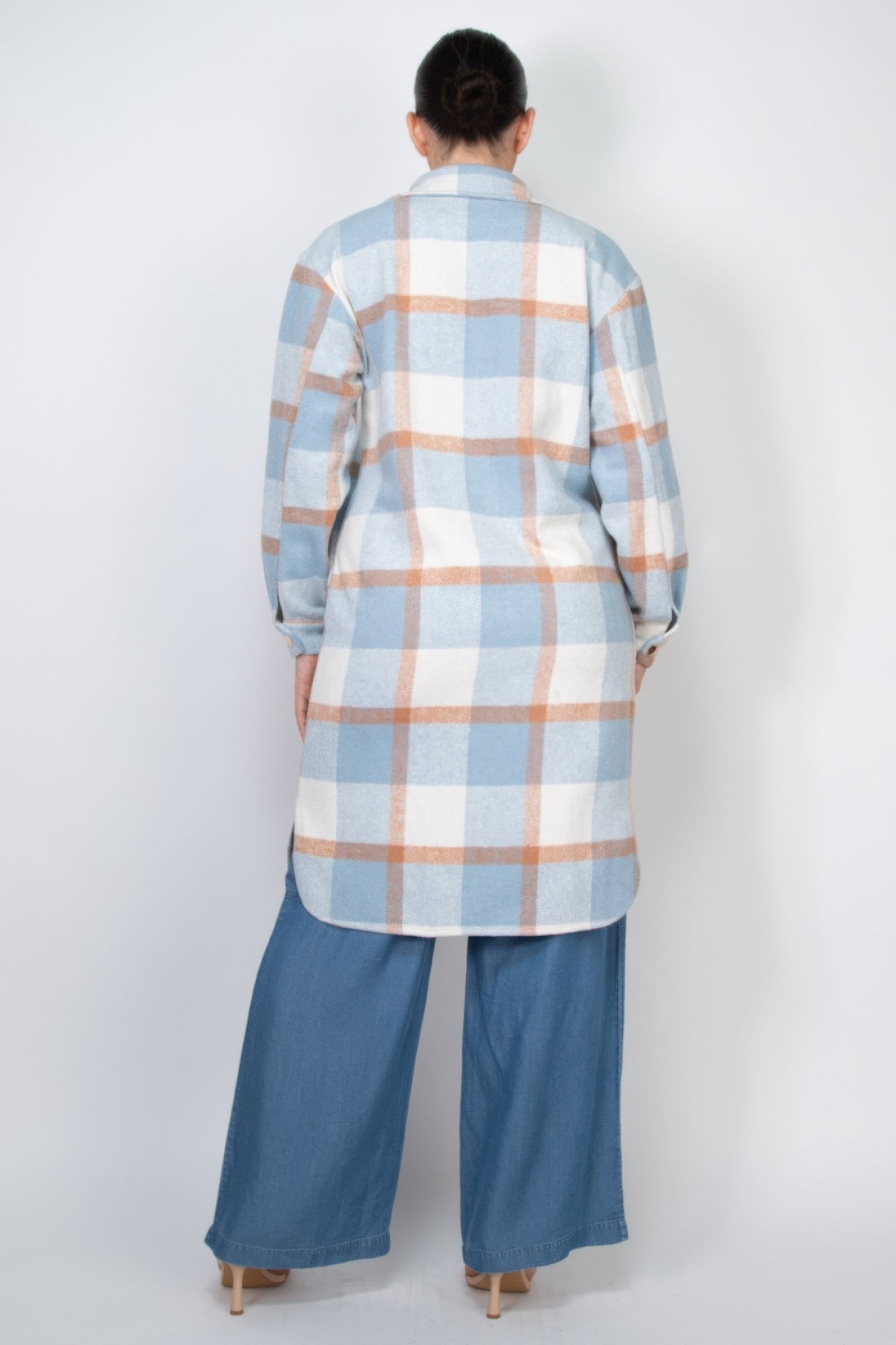 LIGHT BLUE PLAID SHACKET